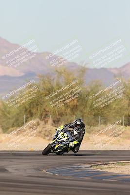 media/Nov-02-2025-CVMA (Sun) [[337aff29ab]]/Race 17-Amateur Supersport Middleweight/